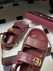Bagsaaa Gucci Women's sandal with Double G 816625 red - 3