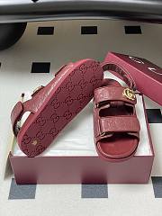 Bagsaaa Gucci Women's sandal with Double G 816625 red - 2