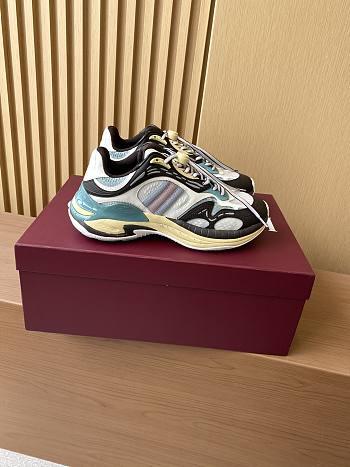 Bagsaaa Gucci 2.0 trainer Grey mesh and leather