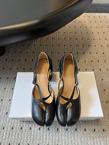 Bagsaaa Maison Margiela Split Toe Heels Black
