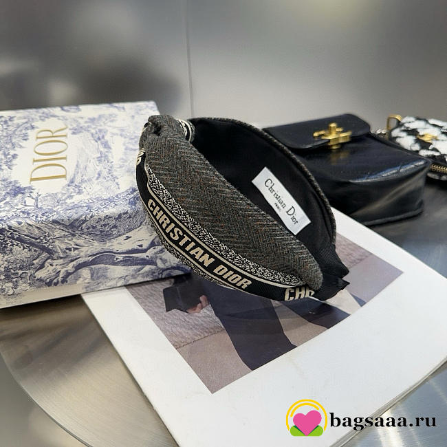 Bagsaaa Dior Headband 02 - 1