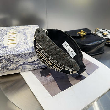 Bagsaaa Dior Headband 02