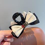 Bagsaaa Chanel Two-Tone Bow Clip - 4