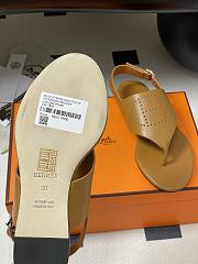 Bagsaaa Hermes Cutout H Sandals Brown - 4
