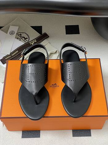 Bagsaaa Hermes Cutout H Sandals Black