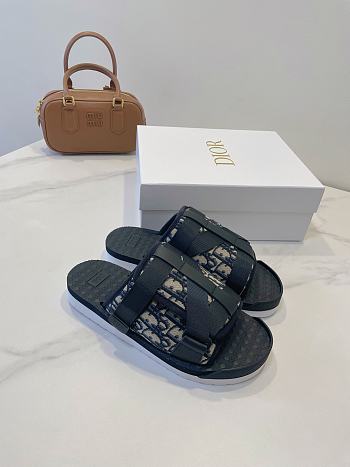 Bagsaaa Dior Alpha Sandal Beige and Black Dior Oblique Jacquard