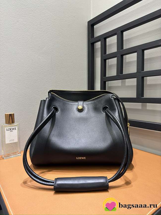 Bagsaaa Loewe Medium Madrid bag in supple calfskin black - 29cm - 1
