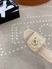 Bagsaaa Chanel Turnlock Sandals Beige - 3