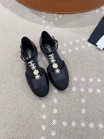 Bagsaaa Chanel Mary Jane Heels with Floral Black