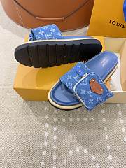 Bagsaaa LV Pool Pillow Flat Comfort Mule Blue - 3