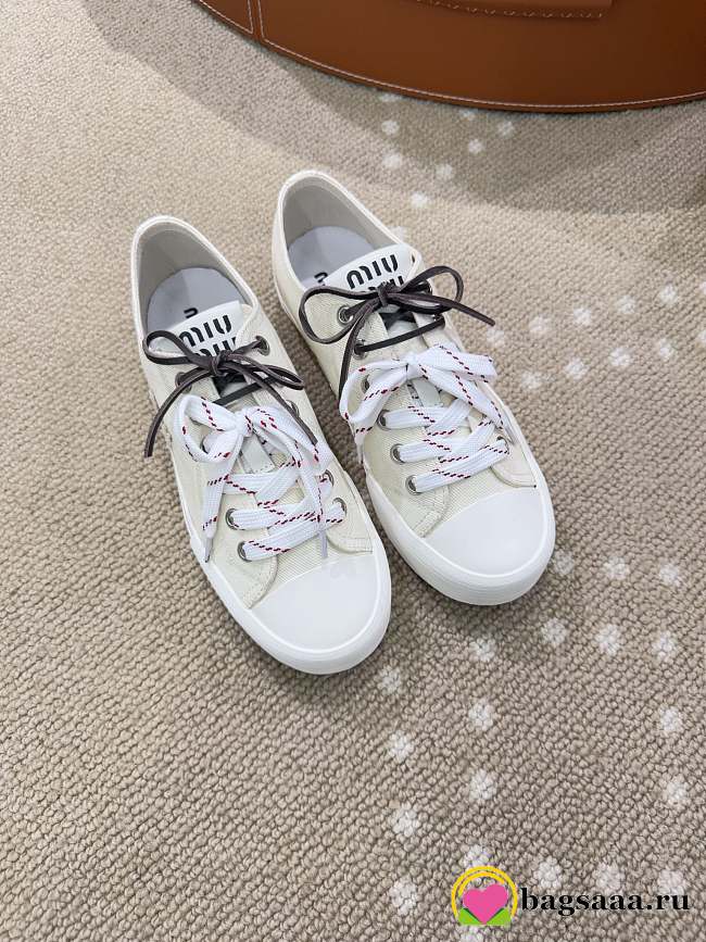Bagsaaa Miu Miu Washed denim sneakers ivory - 1