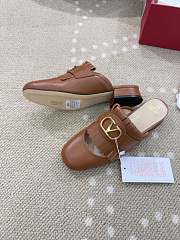 Bagsaaa Valentino Garavani VLogo Signature mules brown - 4