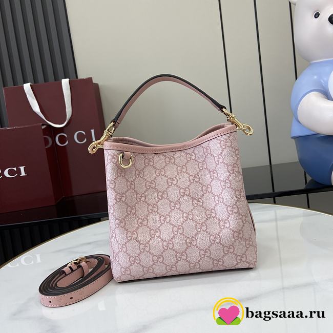 Bagsaaa Gucci GG Emblem Mini Bucket Bag 815118 light pink - 19x18x11 cm - 1
