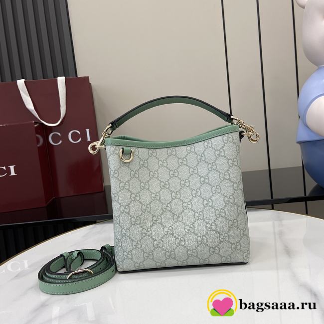 Bagsaaa Gucci GG Emblem Mini Bucket Bag 815118 light green - 19x18x11 cm - 1