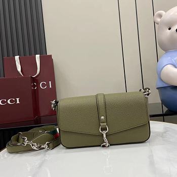 Bagsaaa Gucci Small crossbody bag with hook closure 821623 green - 23.5cm