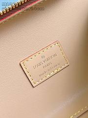Bagsaaa LV M12615 Bone Wearable Wallet Monogram - 24cm - 3