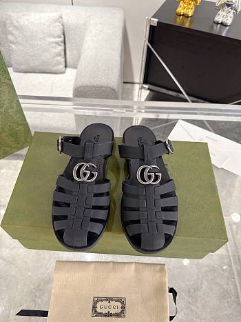 Bagsaaa Gucci Men's Double G mule 812582 Black rubber