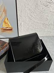 Bagsaaa Dolce & Gabbana Patent Leather DG Logo Crossbody Bag Black - 20cm - 4