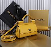 Bagsaaa Dolce & Gabbana Small Sicily handbag yellow - 19cm - 4