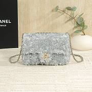 Bagsaaa Chanel Flap Bag Silver Sequins AS4561 - 21cm - 1