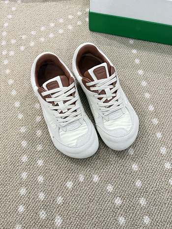 Bagsaaa Bottega Veneta Orbit Flash Sneaker Sea salt/caramel