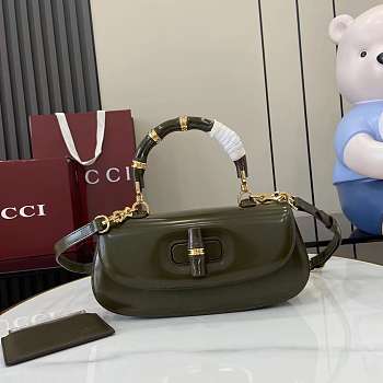 Bagsaaa Gucci Bamboo Diva medium bag 827750 Forest green shiny - 27cm