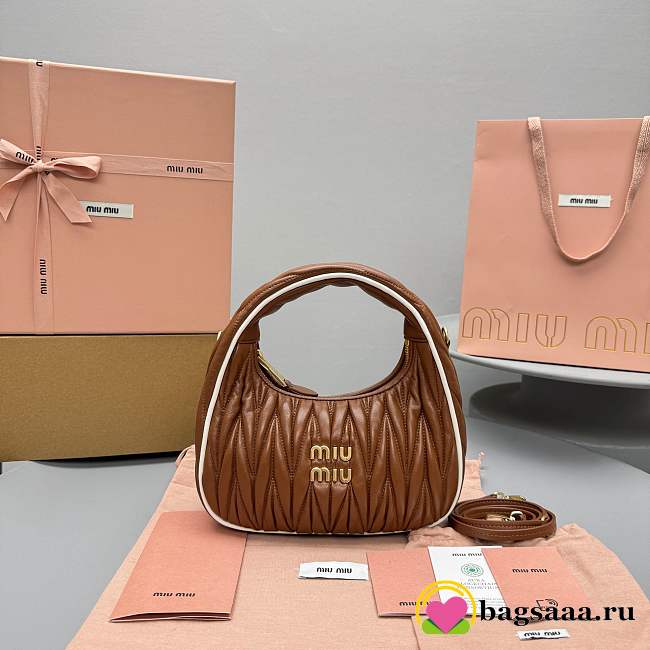 Bagsaaa Miu Miu Wander matelassé nappa leather bag 5BC125 brown - 20cm - 1