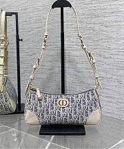 Bagsaaa 30 Montaigne Wanderlust Mini Bag Blue Dior Oblique Chambray with Raffia Effect and Light Biscuit Smooth Calfskin - 26cm - 1