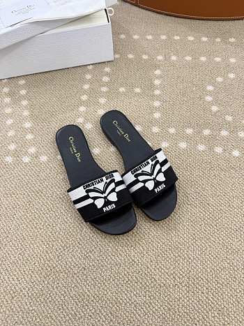Bagsaaa Dway Slide Black and White Cotton Embroidered with Christian Dior Papillon Motif