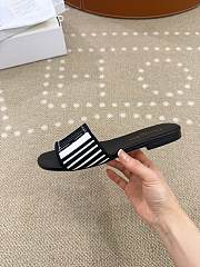 Bagsaaa Dway Slide Black and White Cotton Embroidered with Dior Graphique Motif - 3