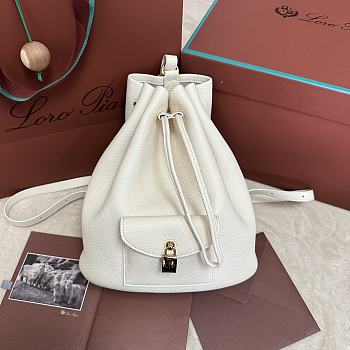 Bagsaaa Loro Piana Extra Drawstring backpack L27 white - 27cm