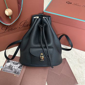 Bagsaaa Loro Piana Extra Drawstring backpack L27 black - 27cm