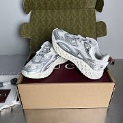 Bagsaaa Gucci cub3d trainer Grey and white - 4