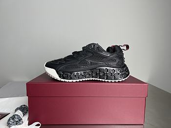 Bagsaaa Gucci cub3d trainer black