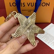 Bagsaaa LV M02622 Starfish Key Holder and Bag Charm - 3