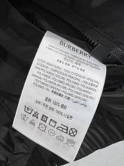 Bagsaaa Burberry Knight Stamp Nylon Jacket black - 2