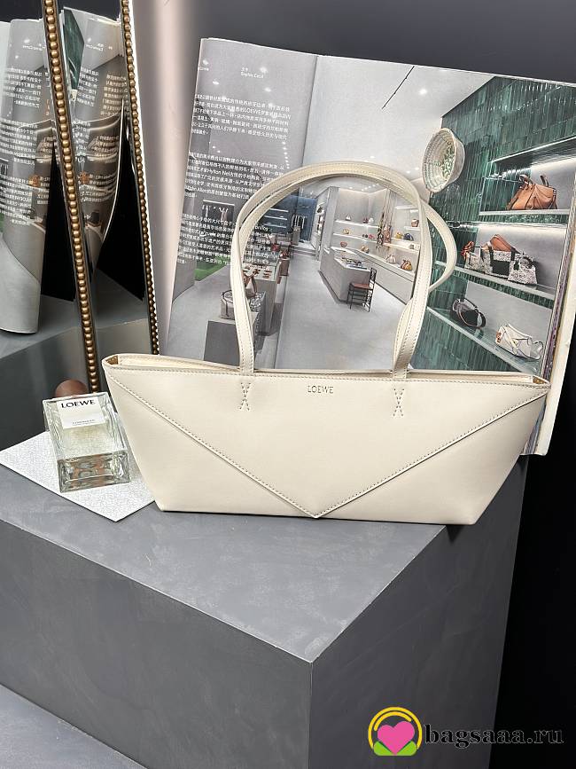 Bagsaaa Loewe Cropped Puzzle Fold Bag White - 39cm - 1