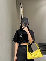 Bagsaaa Loewe Puzzle Hobo leather handbag yellow - 29cm - 3