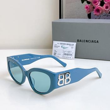 Bagsaaa Balenciaga Bossy Round Af Sunglasses in Blue