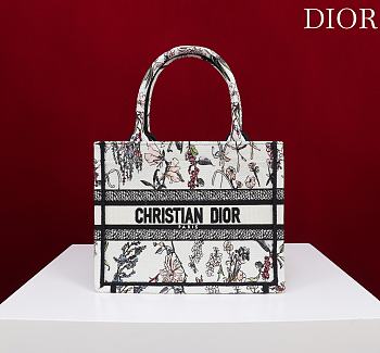 Bagsaaa Small Dior Book Tote Beige Millefiori Embroidery - 26.5 x 22 x 14 cm