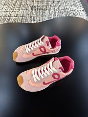 Bagsaaa Loewe Ballet Runner 2.0 in nylon and calfskin Baby Pink - 2