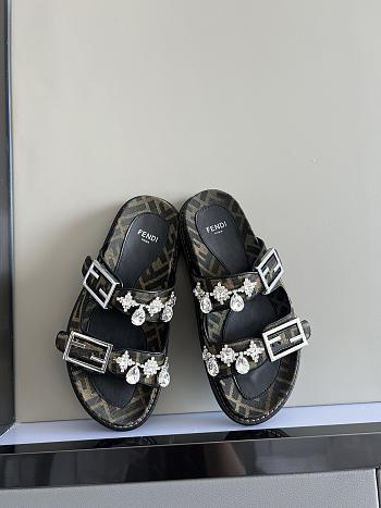 Bagsaaa Fendi Crystal Buckle Slides with Logo Print