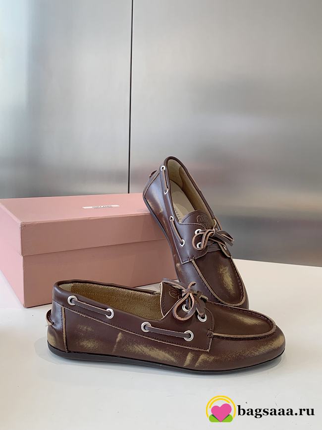 Bagsaaa Miu Miu Unlined bleached leather boat shoes brown - 1