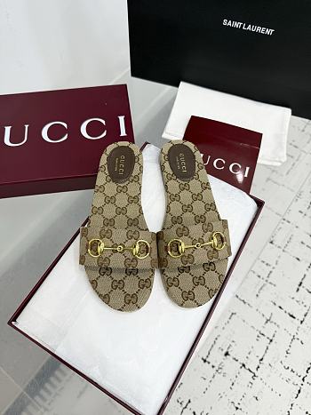 Bagsaaa Gucci Women's slide sandal with Horsebit beige