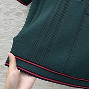 Bagsaaa Gucci Polo shirt with striped trim 691713 green - 2