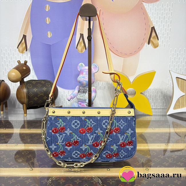 Bagsaaa M13994 LV x TM Pochette Accessoires Denim & Cherry - 22cm - 1