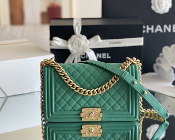 Bagsaaa Chanel Boy Green Caviar & Gold - 25cm