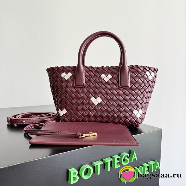 Bottega Veneta Mini Cabat Heart Tote Bag in Intrecciato Leather - 22cm - 1