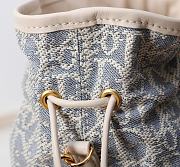 Bagsaaa Dior 30 Montaigne Mini Bucket Bag with Drawstring Blue Dior Oblique Chambray with Raffia Effect - 18.5cm - 2
