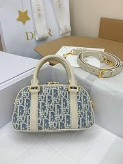 Bagsaaa Dior D-Vibe East-West Nano Bag Blue Dior Oblique Chambray with Raffia Effect - 20.5cm - 1